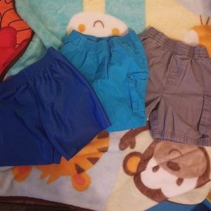 Lot of 3 size 2T shorts